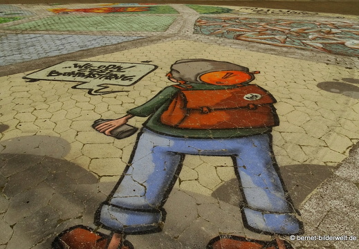 16-04-11-duesseldorf-gustaf-gruendgens-platz-graffiti-041 Linienkorrektur