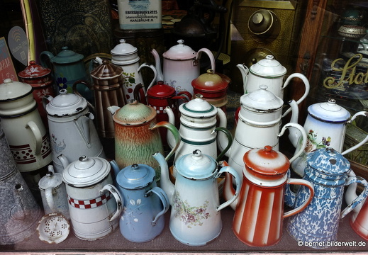 17-08-23-1-colmar-schaufenster-