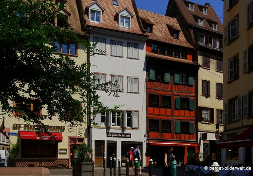 17-06-21-strasbourg-petitefrance-294 Linienkorrektur