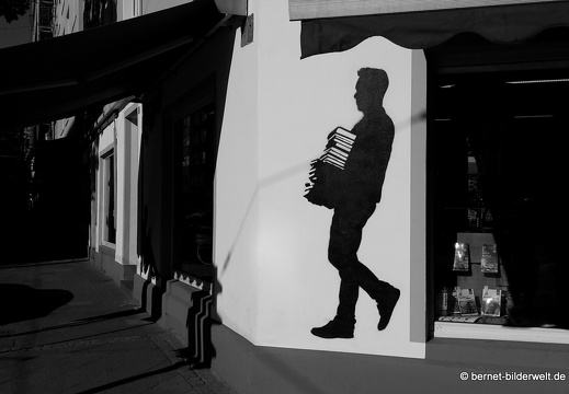 17-05-26-duesseldorf-bibabutzemann-merowingerstrasse-graffiti-035