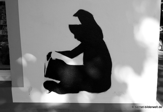 17-05-26-duesseldorf-bibabutzemann-merowingerstrasse-graffiti-037