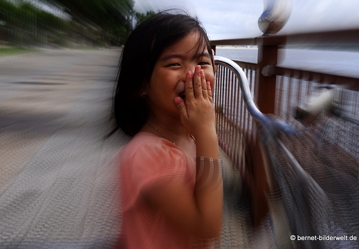 18-01-08-bentre-morgenspaziergang-schulmaedchen-002