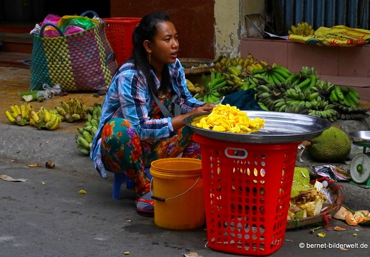18-01-18-soctrang-markt-obststand-
