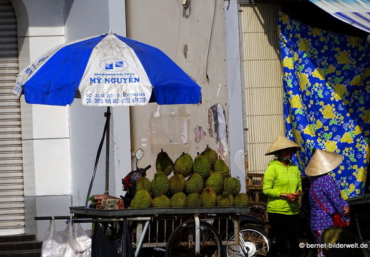 18-01-18-soctrang-durianverkaufsstand-