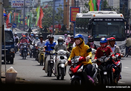 18-02-01-camau-cafe angels-003