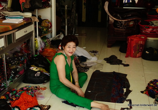 18-02-01-camau-schneiderin-