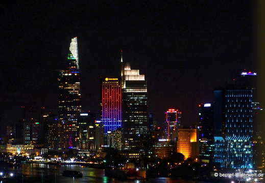 18-03-13-saigon-manor2-21og-nacht-