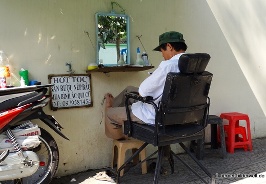 18-03-16-saigon-friseur-006