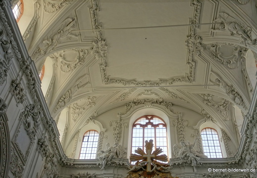 18-06-04-wuerzburg-dom-innen-038