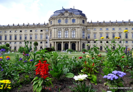 18-06-04-wuerzburg-residenz-hofgarten-015
