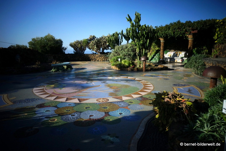 19-11-29-las manchas-plaza de la glorieta-067.jpg