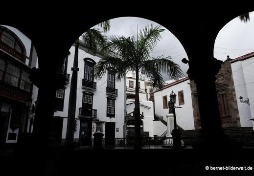 19-11-16-santa cruz-plaza de espana-007