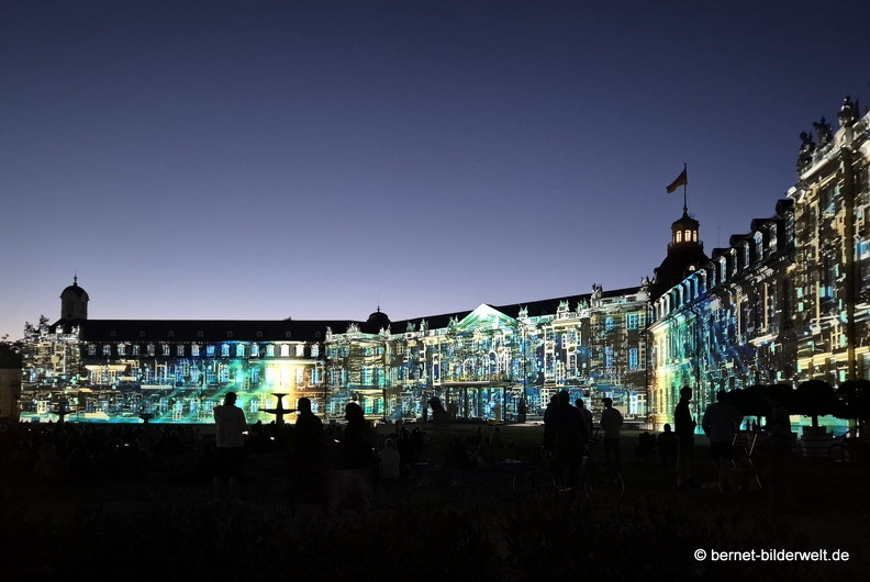 25-08-25-karlsruhe-schlosslichtspiele-136.jpg