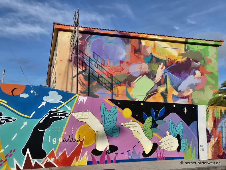 25-12-11-los llanos-wandmalerei-001.jpg