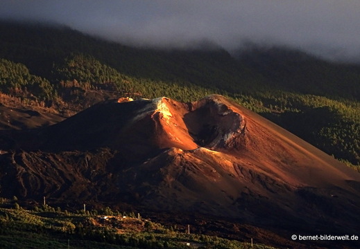 25-12-27-los llanos-adjovimar-aussicht-vulkan-sonnenuntergang-