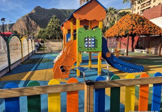 26-02-03-santa cruz-spielplatz-006