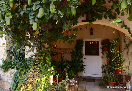 13-11-13-kumyali-hauseingang-072